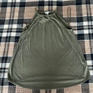 Green Envelope Sleeveless Green Tank Top